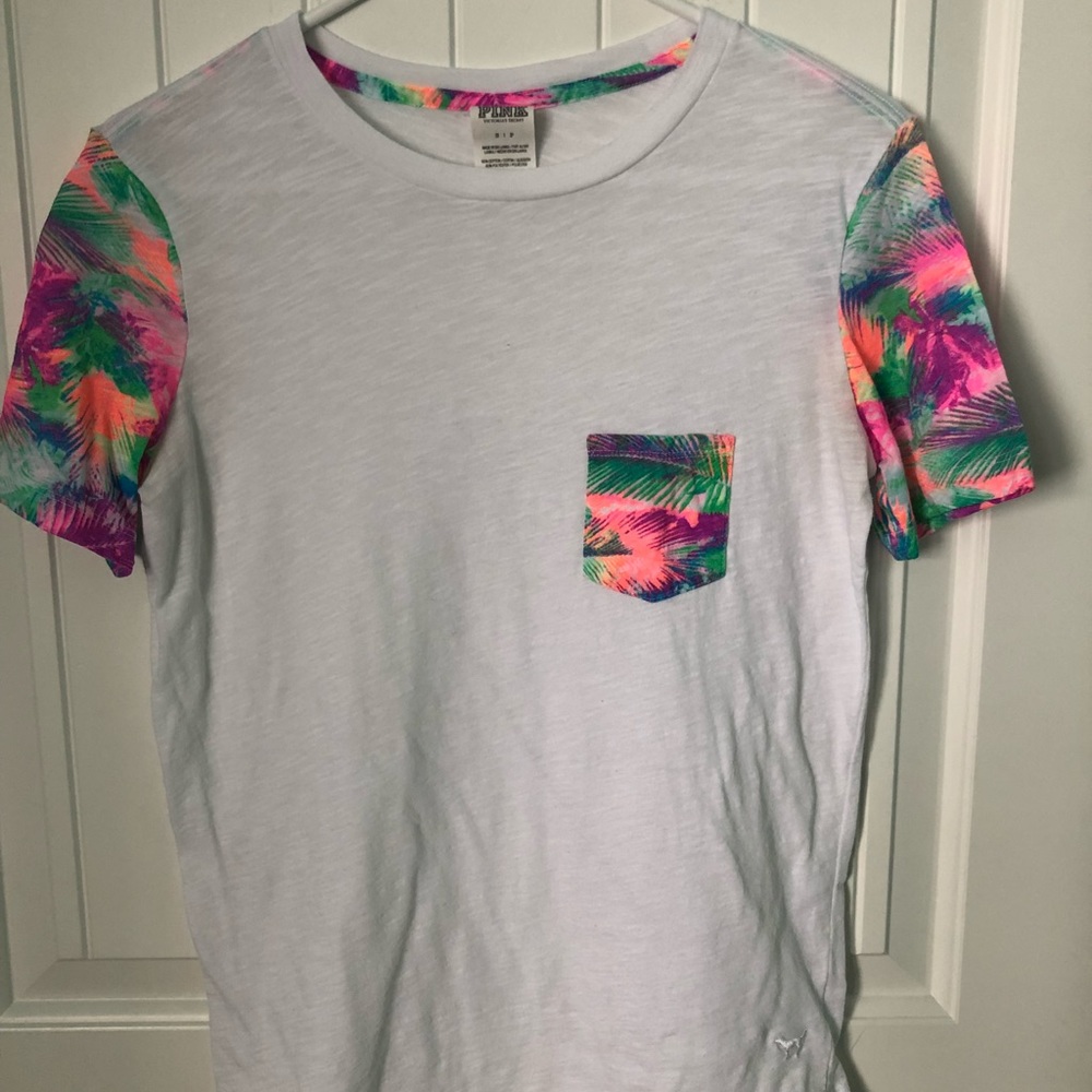 Victoria’s Secret Pink multicolored small t-shirt